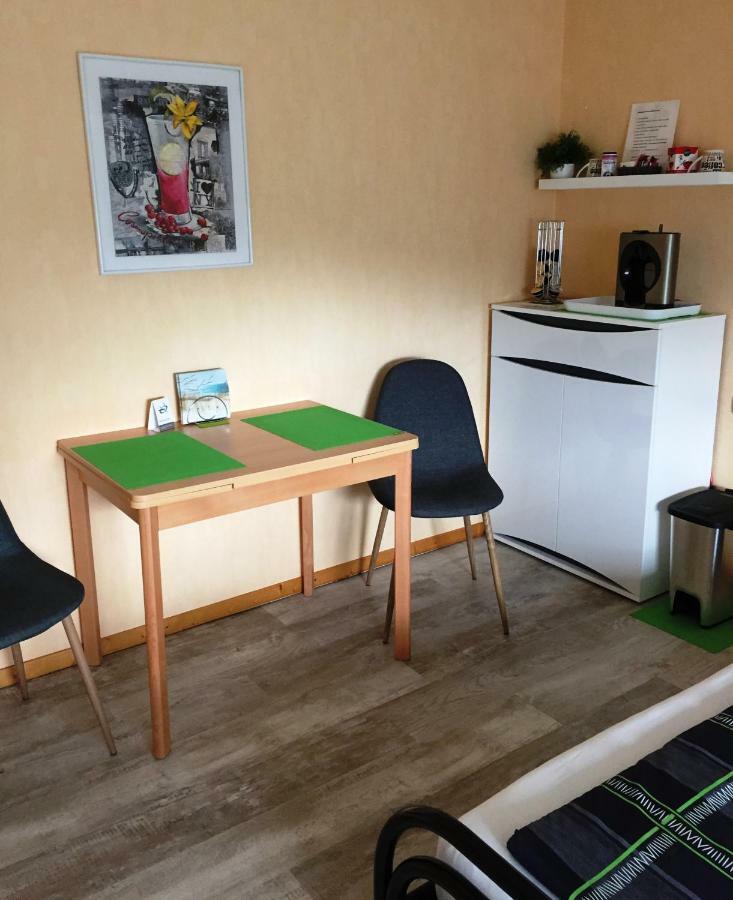 Gaestehaus Am Radweg Блискастел Екстериор снимка